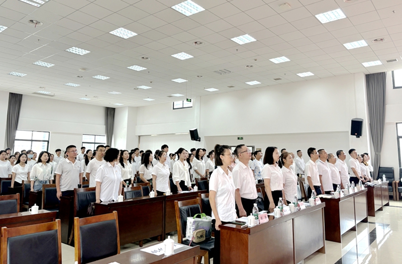 唱国歌_副本_副本.jpg 唱国歌_副本_副本.jpg